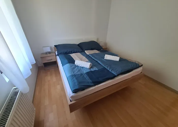 Jade Apartman